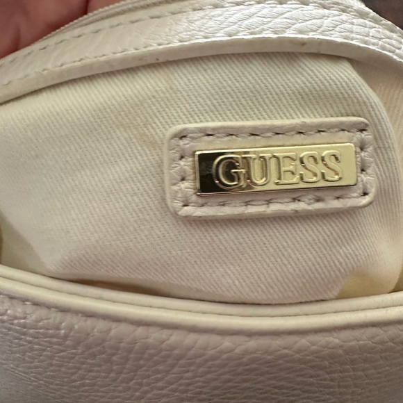 Guess cross body 3 tone purse - Picture 14 of 16